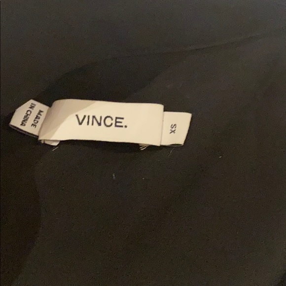 VINCE. Perfect condition
Wavy striped silk top - Picture 5 of 8